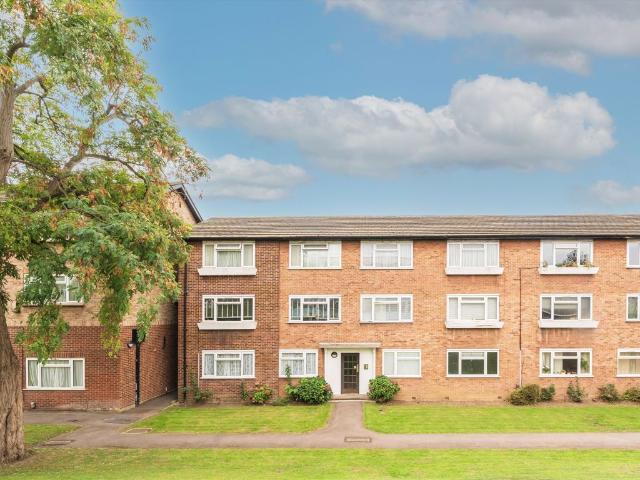 Boston Road, Hanwell W7, 2 bed flat to rent, £1,898 pcm | PrimeLocation