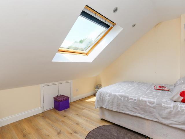 Boston Road, London W7 1 bed house of multiple occupation to rent £975 pcm £225 pw