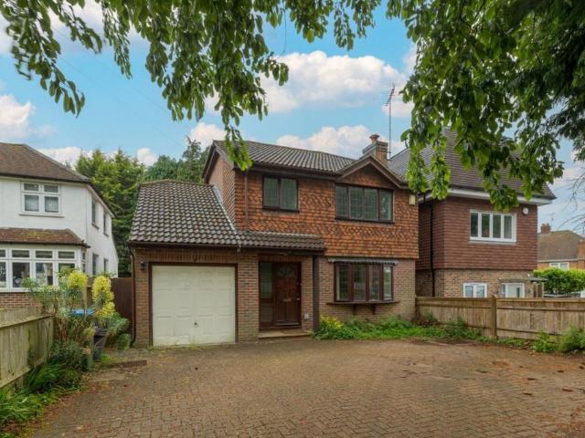 Bosville Road, Sevenoaks TN13 3JD 4 bed detached house to rent £2,750 pcm £635 pw