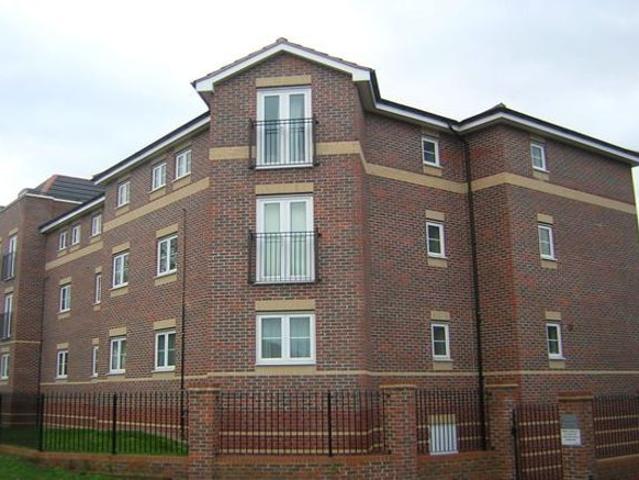 Bosworth Court, Burnham SL1, 1 bed flat to rent, £1,000 pcm | PrimeLocation