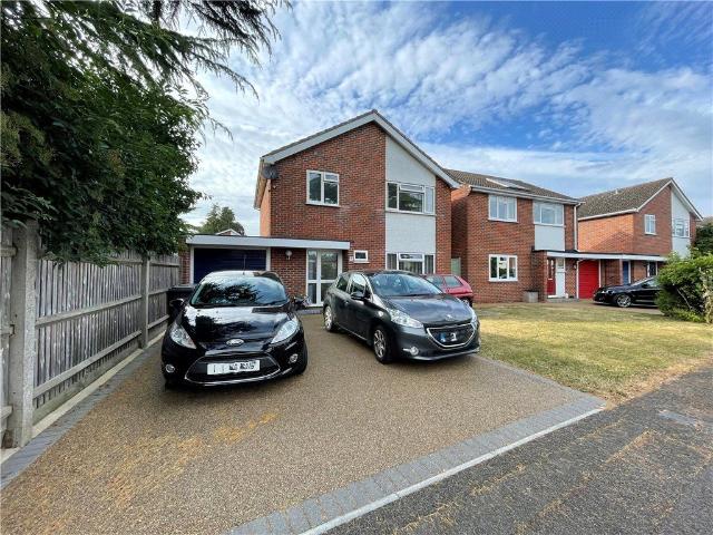 Boscombe Close, Egham, Surrey TW20, 3 bed detached house to rent, £2,400 pcm | PrimeLocation