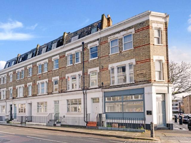 Boscombe Road, Shepherds Bush W12, Studio to rent, £1,700 pcm | PrimeLocation