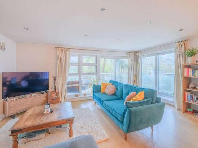 Boscombe Spa Road, Boscombe, BH5