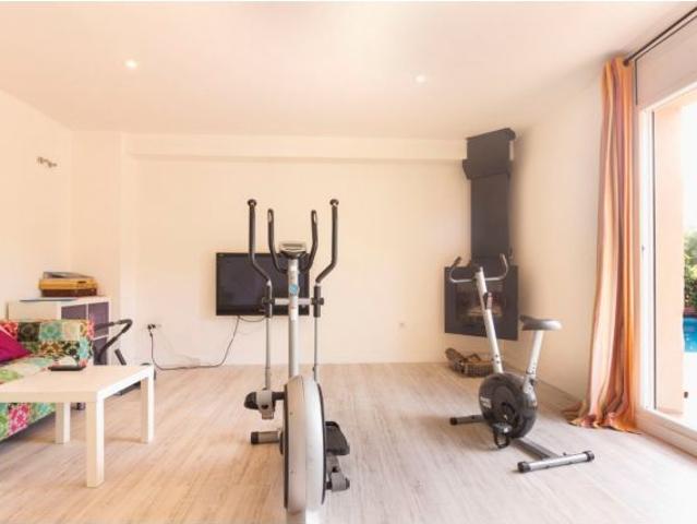 Boscos Tarragona, Chalet unifamiliar con piscina