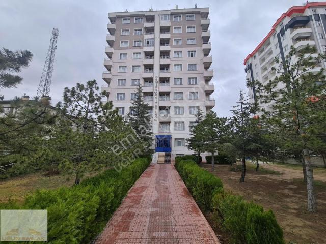 Bosna Hersek'te Kampüs Yakını, Tramvaya Sıfır 3+1 Kiralık Daire