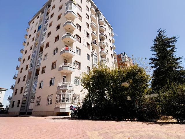 Bosna Hersek Mahallesinde 3+1 Bakımlı Daire