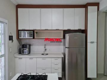 BOSQUE: BELÍSSIMO SOBRADÃO, COM EXCELENTE ACABAMENTO E ÁREA GOURMET!