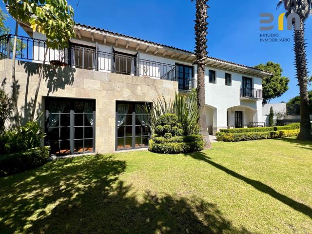 BOSQUE DE LAS LOMAS. dos casas en venta en condominio