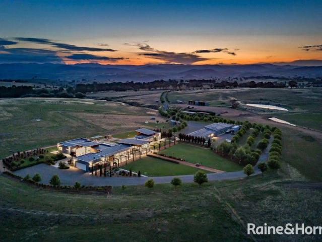 Bottega Luxury Rural Retreat with State of the Art Living