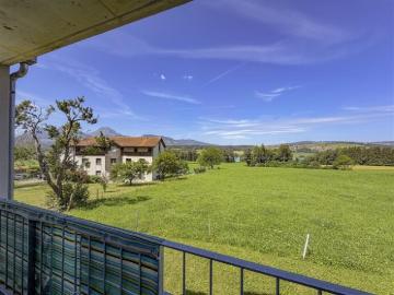 Botterens – Große, helle 3,5 Zimmer Wohnung mit offenem Blick