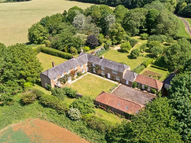 Bottom Farm, Eaton 6 bed detached house to rent £4,500 pcm £1,038 pw