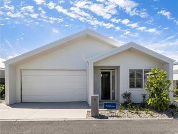 Bottlebrush Home Design
