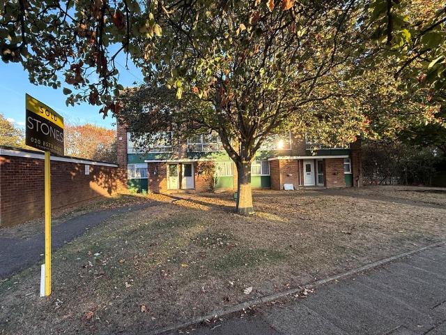 Botwell Lane, Hayes, Greater London UB3, 2 bed terraced house to rent, £1,900 pcm | PrimeLocation