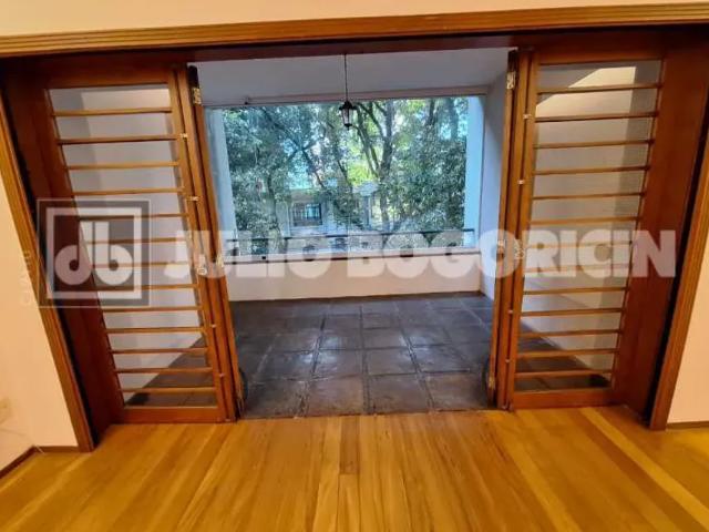 Botafogo, varanda, 4 quartos, suíte, vaga