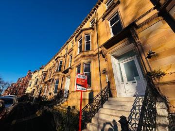 Botanic Crescent, Botanics, Glasgow, G20 2 bed flat to rent £1,550 pcm £358 pw
