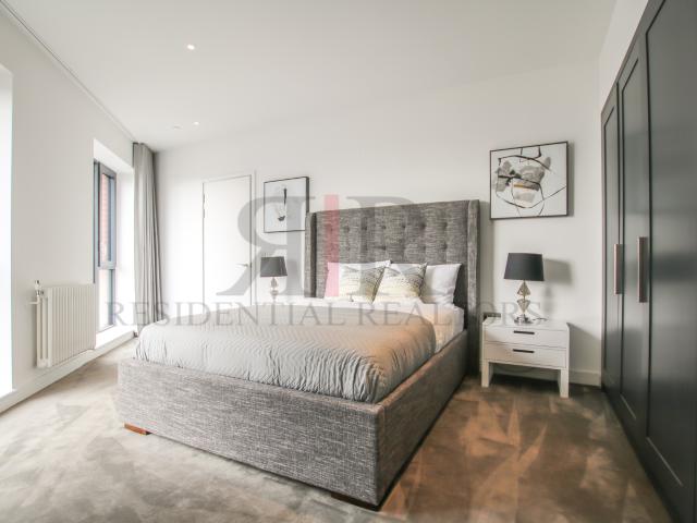 Botanic Square, London, E14