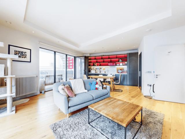 Botanic Square, London, E14 2 bed apartment to rent £3,250 pcm £750 pw