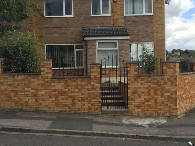 Botany Avenue, Bradford BD2, 4 bed semi detached house to rent, £1,200 pcm | PrimeLocation