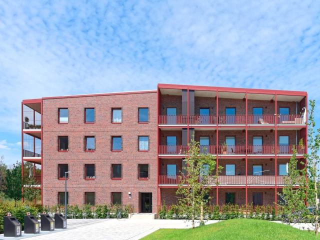 BOTHFELD HERZKAMP | gepflegte 4 Zimmer Wohnung mit Balkon | EBK möglich