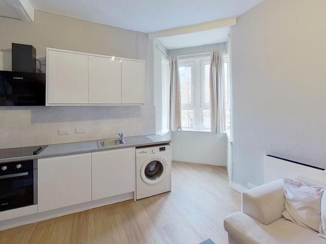 Bothwell Street, Edinburgh, EH7 1 bed flat to rent £1,060 pcm £245 pw