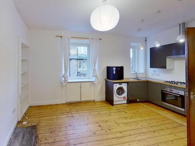 Bothwell Street, Edinburgh, EH7 2 bed flat to rent £1,200 pcm £277 pw