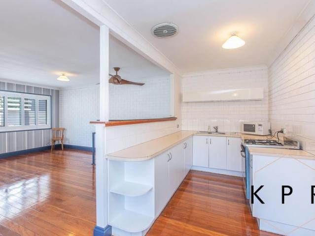 Boutique Unit in a Quiet Block