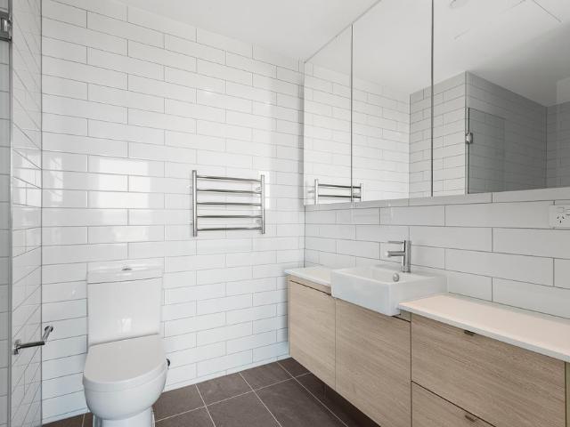 Boutique Apartment in a Perfect Location!