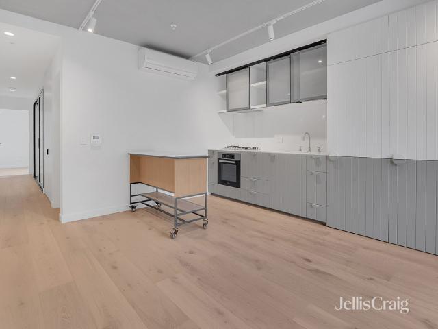 Boutique Apartment on Lygon street