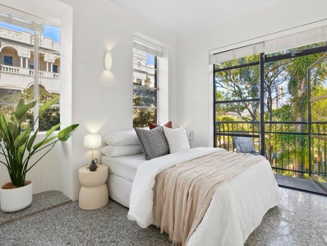 Boutique Art Deco Living with Leafy Outlooks