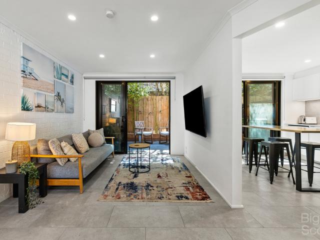 Boutique Bayside Living on the Elwood Border: The Ultimate Indoor Outdoor Lifestyle