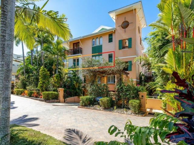 BOUTIQUE BEACHSIDE APARTMENT LESS THAN 100 METERS FROM FOUR MILE BEACH