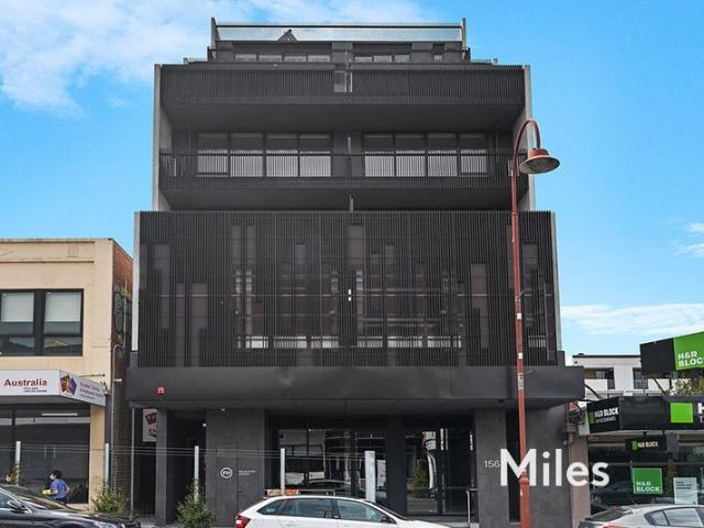 BOUTIQUE BRILLIANCE WITH VIEWS!