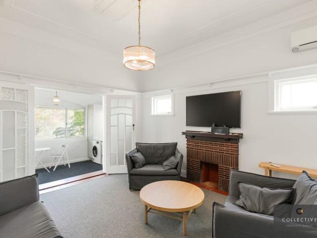 Boutique Character Apartment Furnished and Equipped