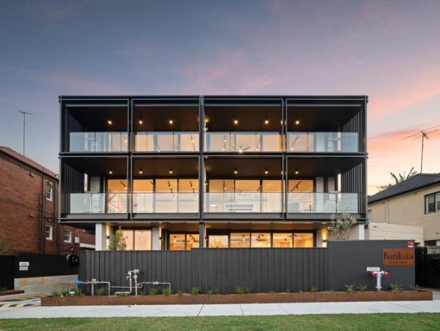 Boutique Coastal Living By The Beach