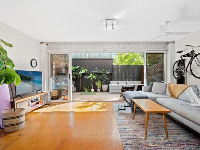 Boutique Coastal Living in the Heart of Mermaid Beach