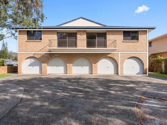 Boutique Coastal Living in an Exclusive Five Unit Block