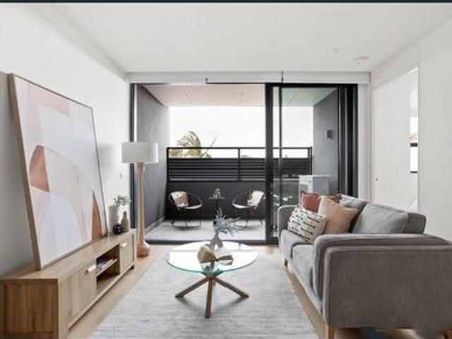 BOUTIQUE DEVELOPMENT ON PARK EDGE