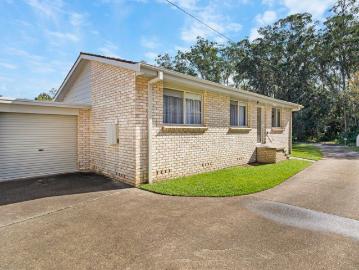Boutique Duplex Living, Refreshed Throughout