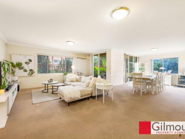 Boutique Ground Floor Apartment | Walk to Castle Towers & Metro