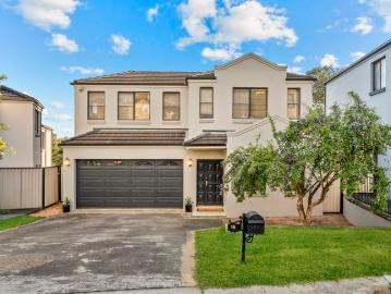 Boutique 'Lachlan View' Living with Sunlit North East Aspect & Unmatched Connectivity | The Epitome of Family Living