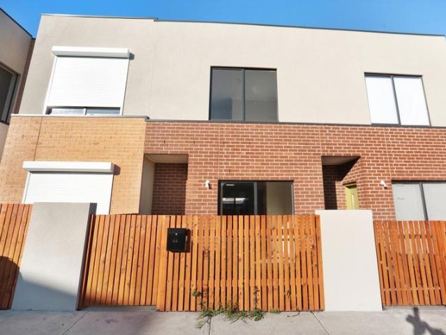 BOUTIQUE LIVING