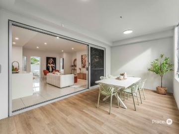 Boutique Living Opposite Memorial Park, Just Metres from Oxford Street