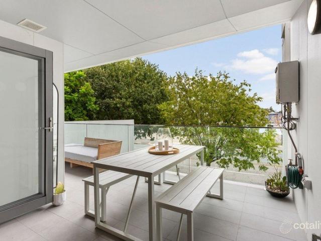Boutique Living with Seamless IndoorOutdoor Flow