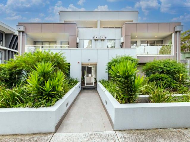 Boutique luxury, Huge, 80sqm 1st floor unit