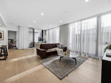 Boutique Luxury with Expansive Indoor Outdoor Living
