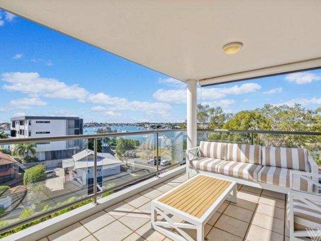 Boutique River Esplanade Apartment in the Heart of Mooloolaba