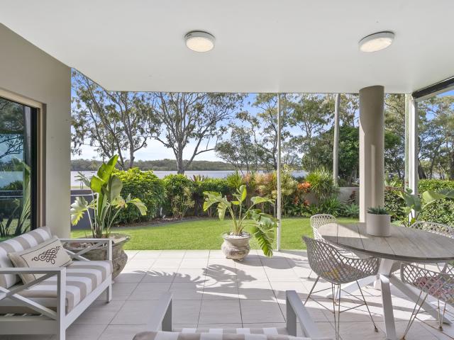 Boutique Riverside Living on Bradman Av