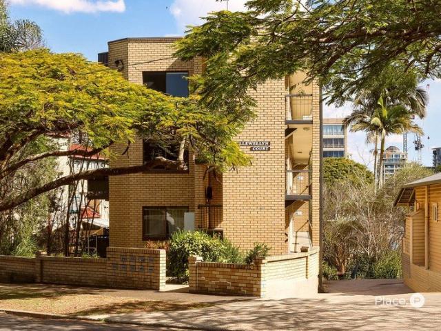 Boutique Riverside New Farm Living with Rare Storage and Lock Up Garage