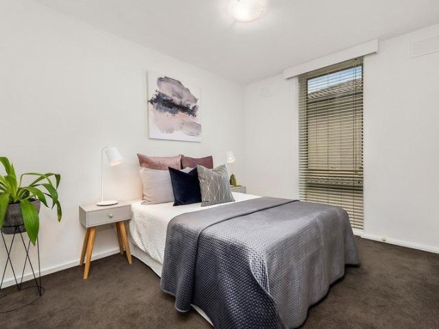 Boutique serenity with private courtyard & lock up garage