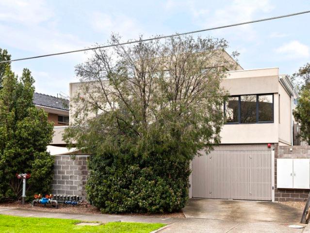 Boutique Spacious Ground Floor Brilliance with an Epic Courtyard